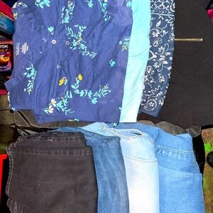 Jeans and tops lot 4 outfits